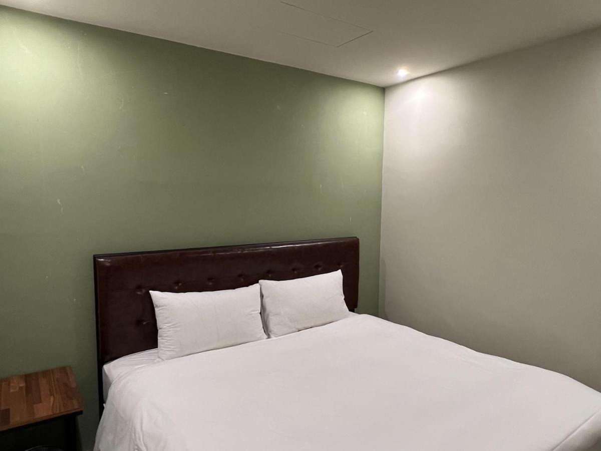באמאקו Saint Hostel מראה חיצוני תמונה