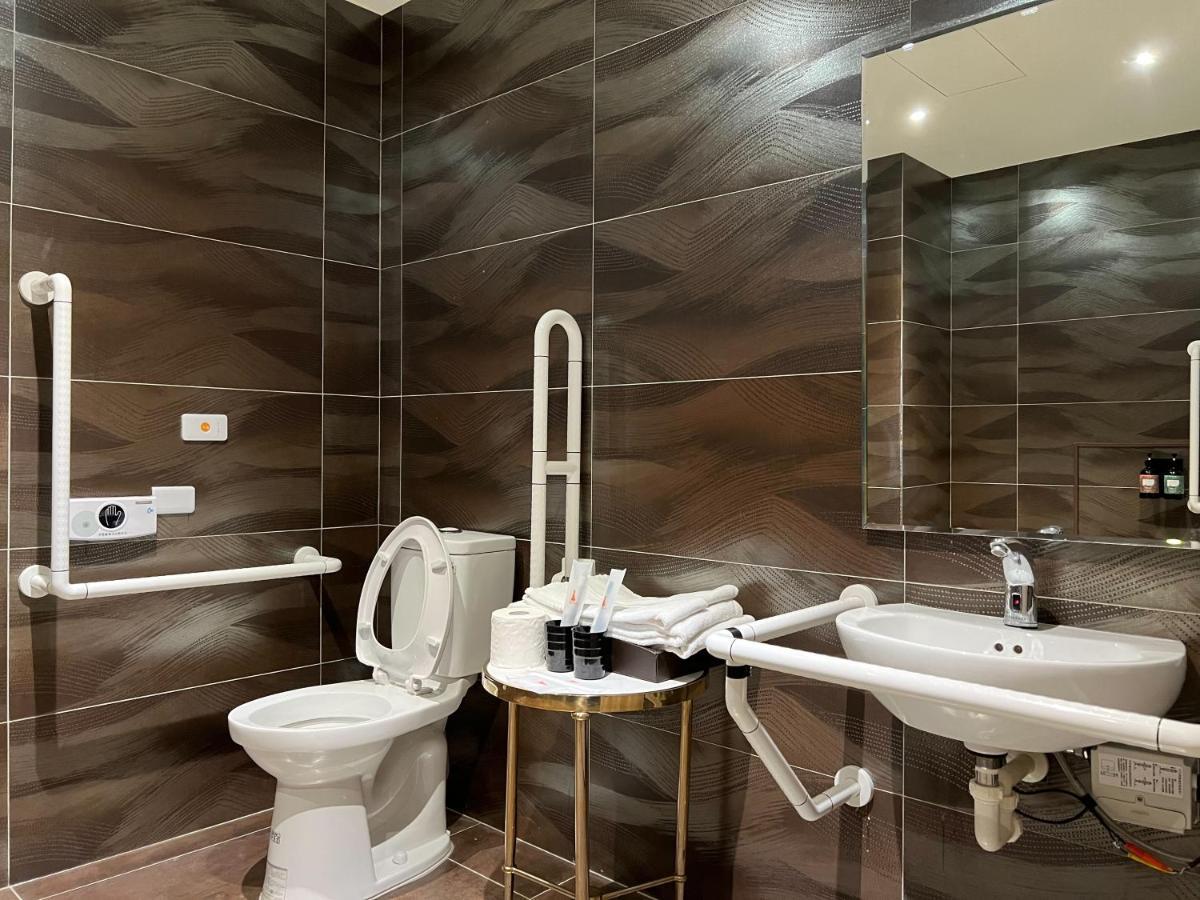 באמאקו Saint Hostel מראה חיצוני תמונה