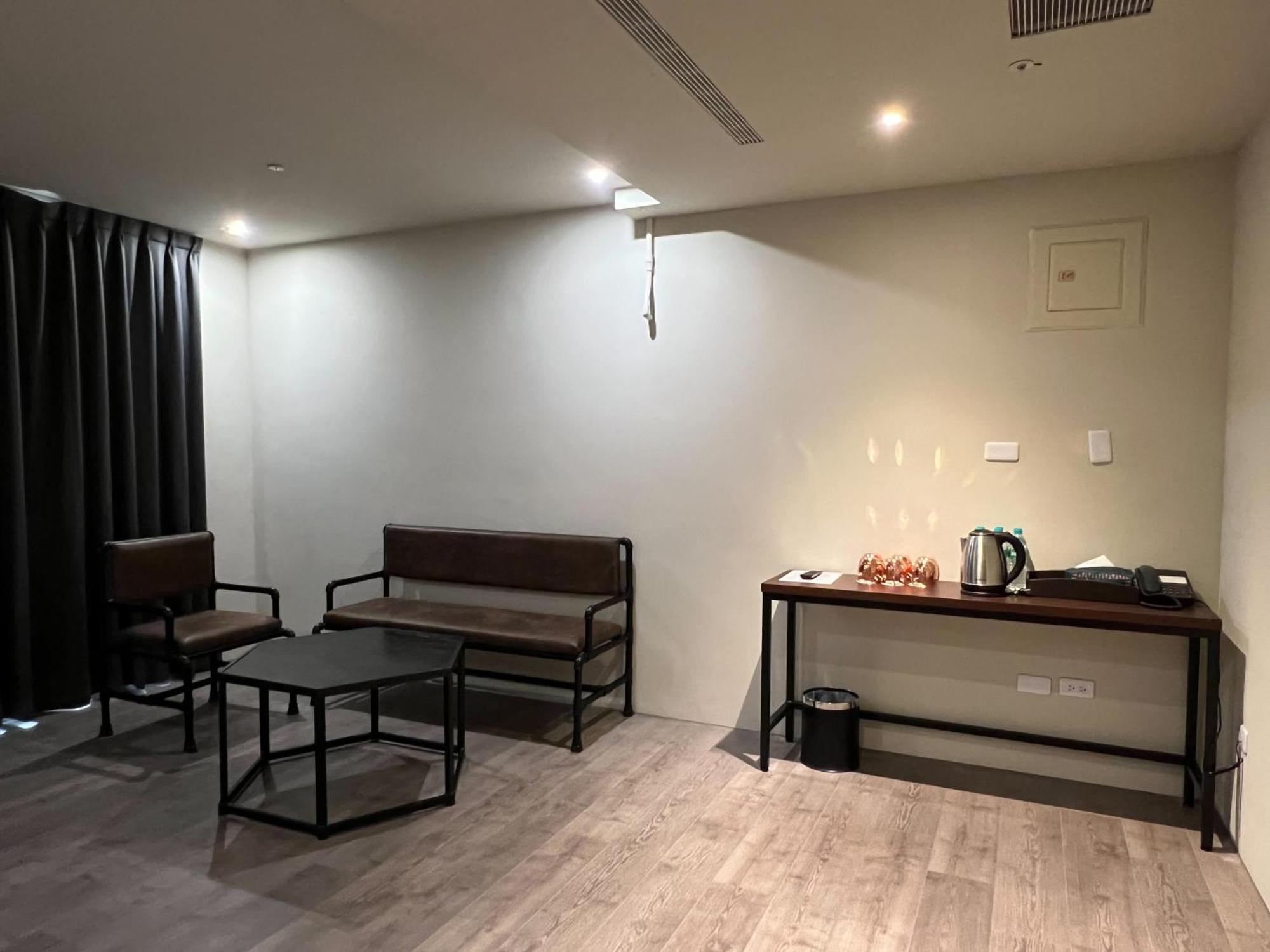 באמאקו Saint Hostel מראה חיצוני תמונה